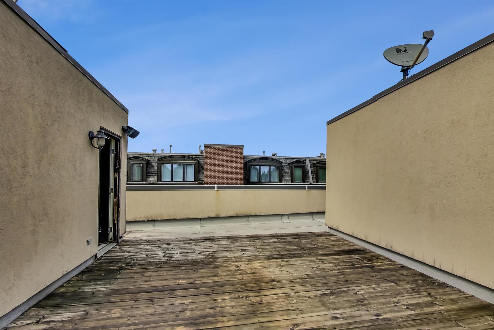 1723 West Surf Street Chicago, IL 60657 - Photo 33 of 37