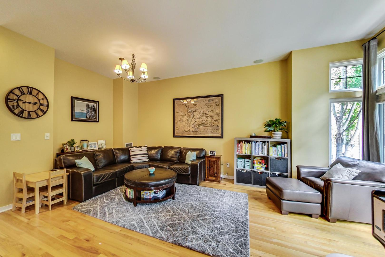 1723 West Surf Street Chicago, IL 60657 - Photo 7 of 37