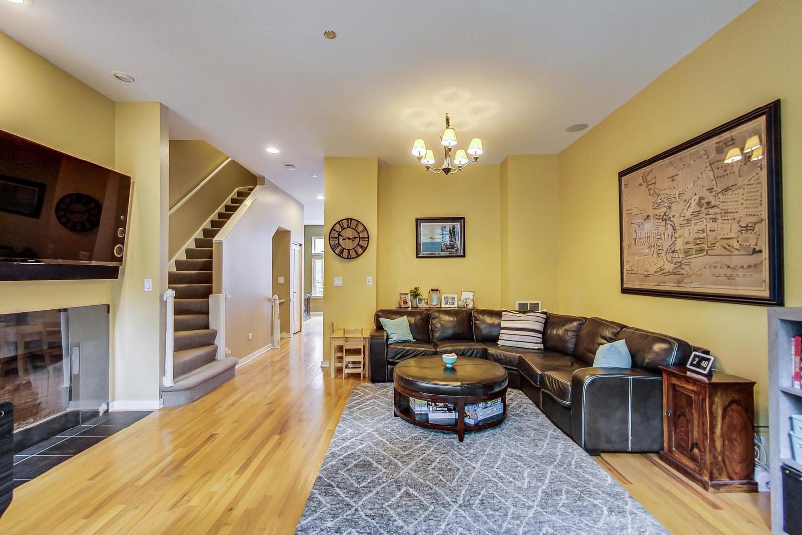 1723 West Surf Street Chicago, IL 60657 - Photo 8 of 37