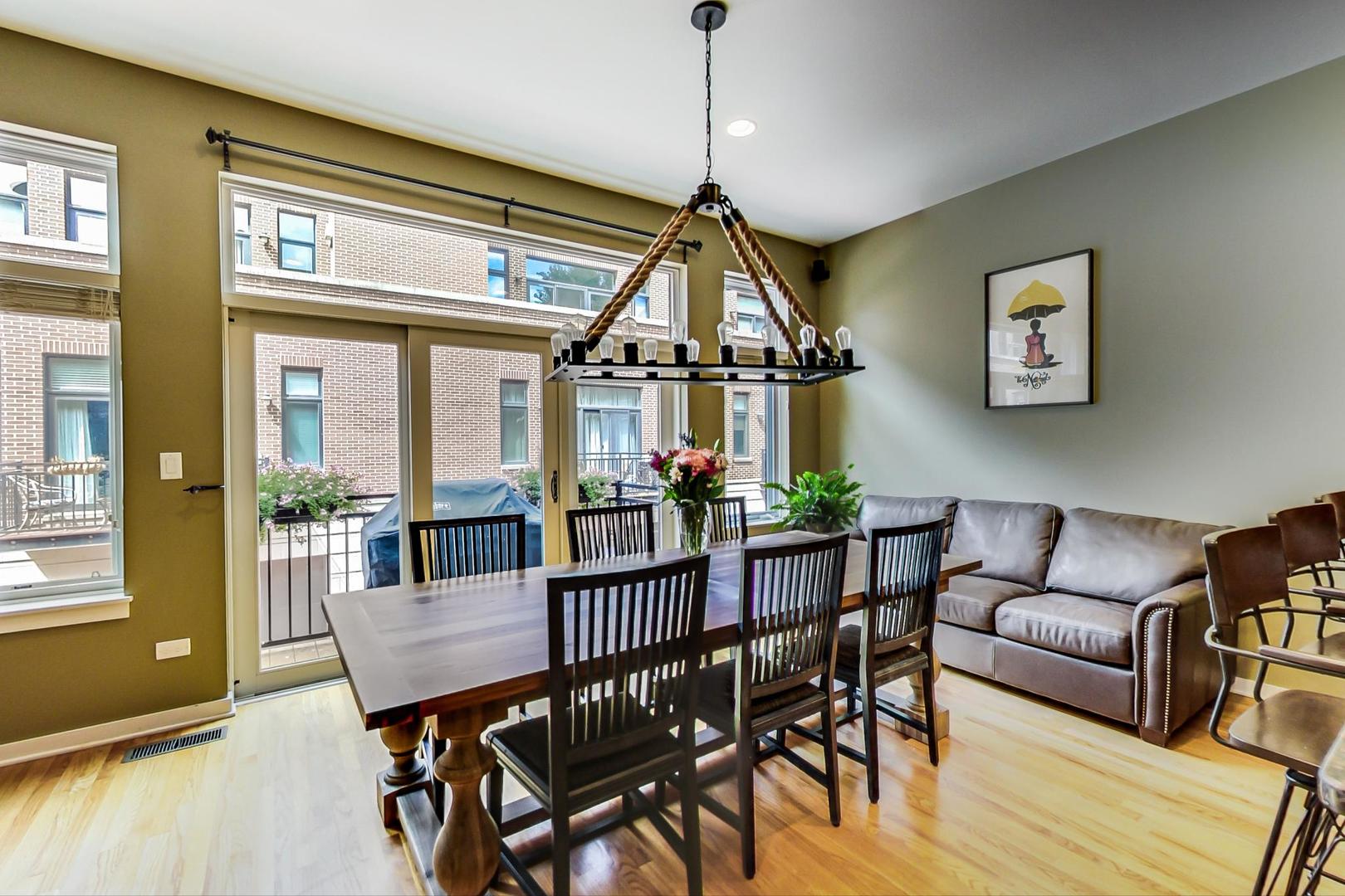 1723 West Surf Street Chicago, IL 60657 - Photo 9 of 37