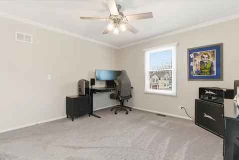 $589,900 | 6 St Ives Lane, Vernon Hills, IL 60061