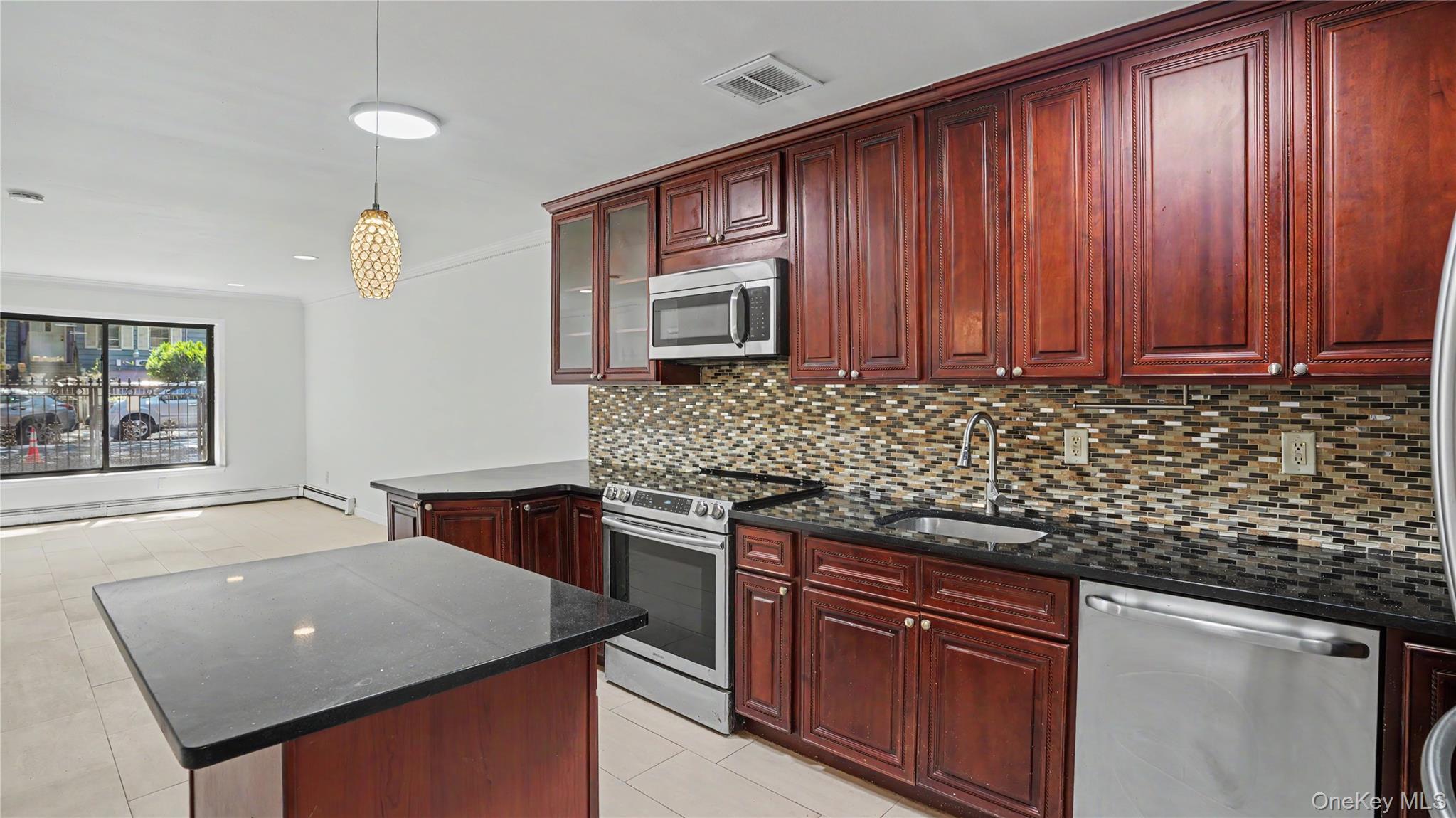 1117 Decatur Street Brooklyn, NY 11207 - Photo 3 of 41