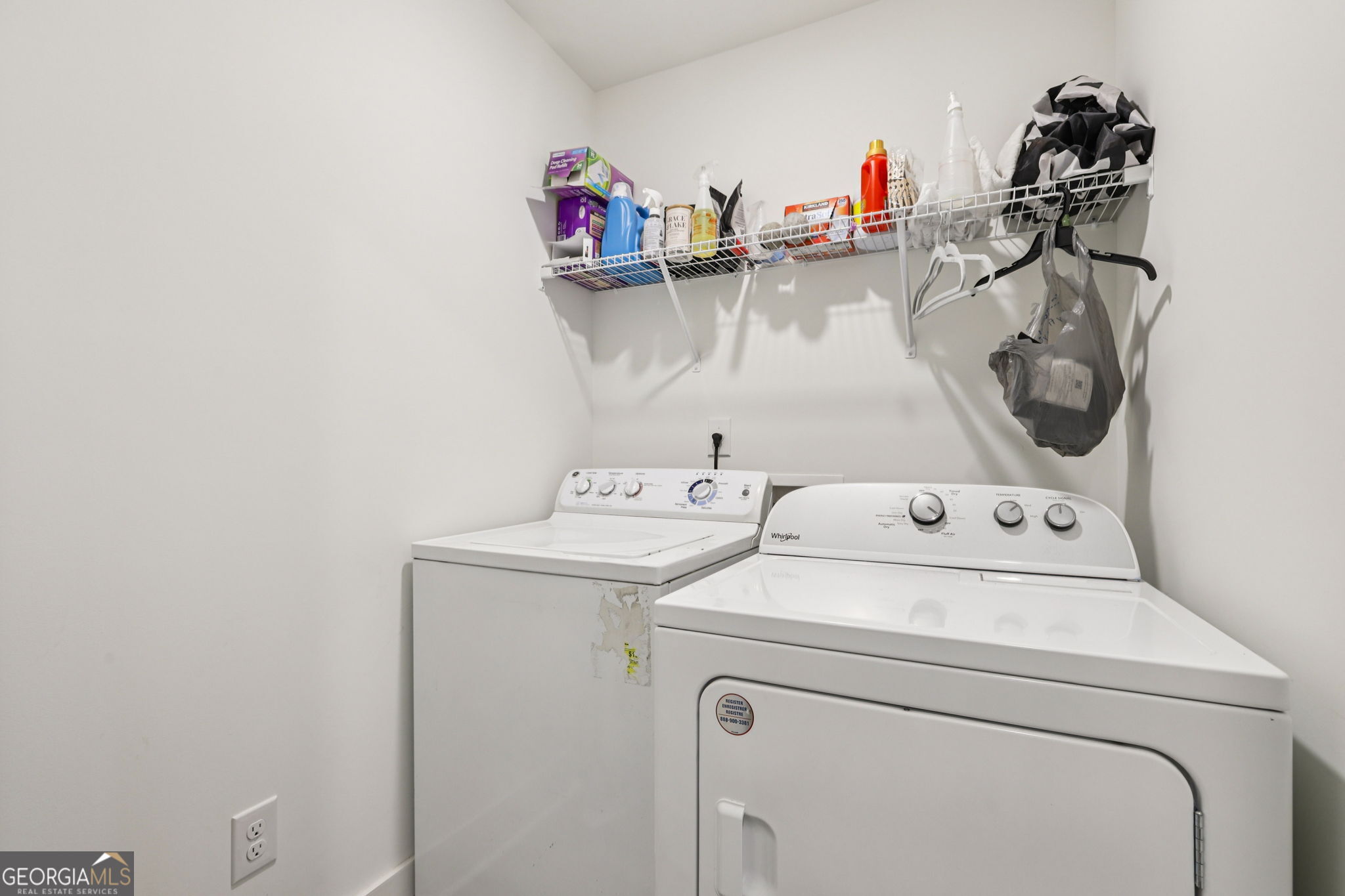 779 Millen Road Monticello, GA 31064 - Photo 31 of 52 a utility room with dryer and washer