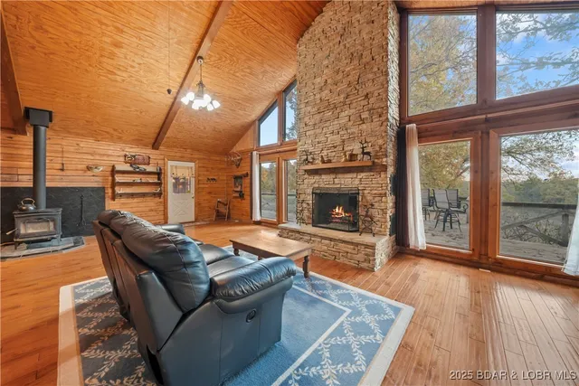 $1,480,000 | 14613 Old Marvin Road, Versailles, MO 65084