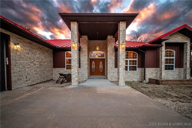 $1,480,000 | 14613 Old Marvin Road, Versailles, MO 65084