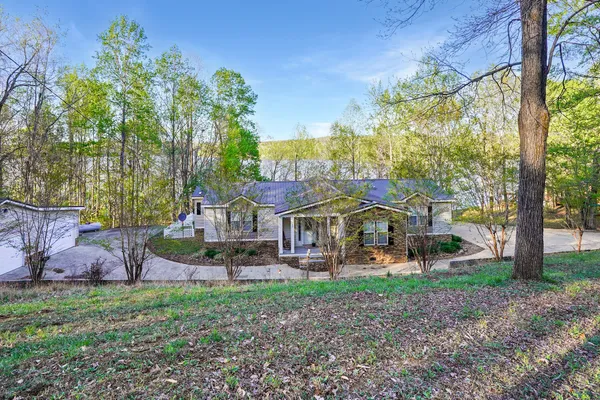 $429,900 | 143 Saline Trail, Dover, TN 37058