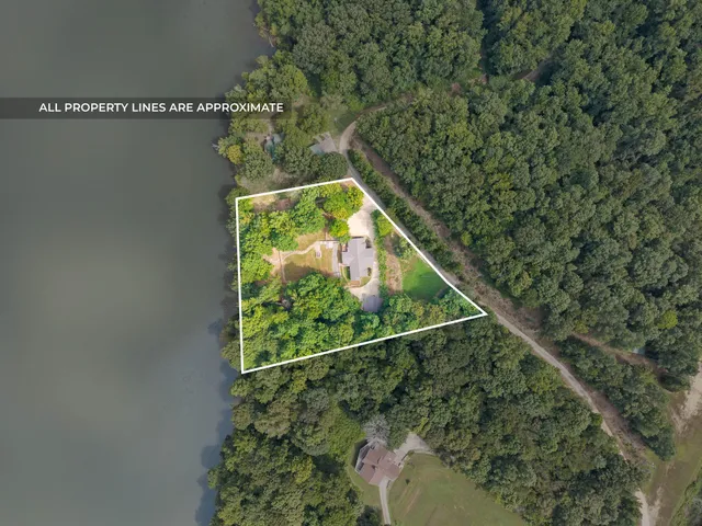 a house view with a outdoor space