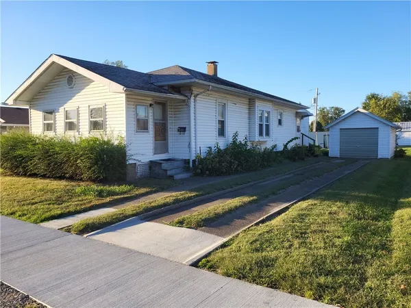 $40,000 | 404 West St Louis Avenue, Effingham, IL 62401