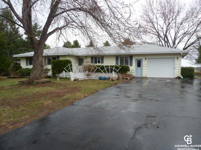 2820 East Bennington Road Durand, MI 48429 - Photo 1 of 11