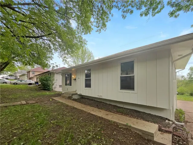 $188,000 | 8412 East 103rd Terrace, Kansas City, MO 64134