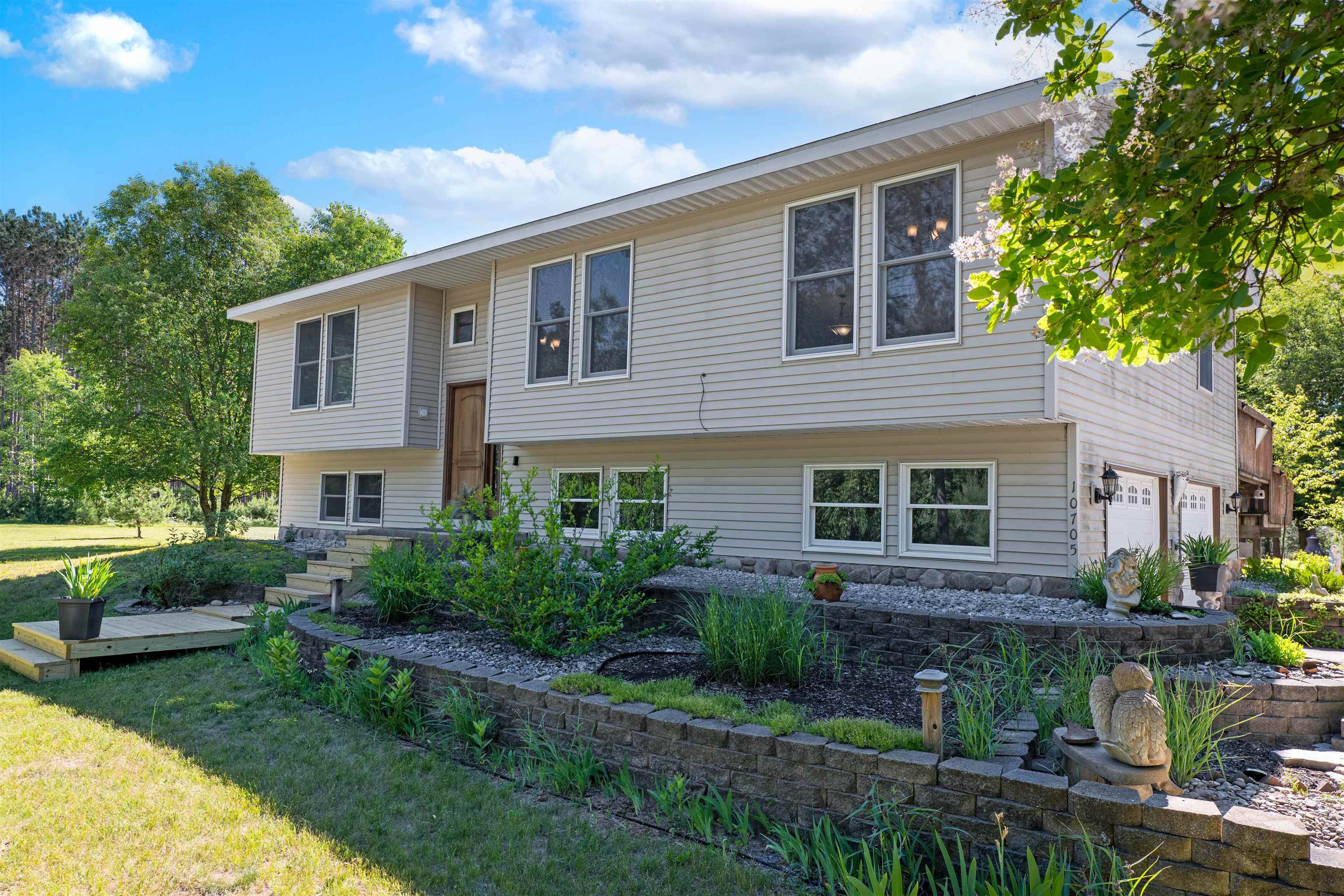 10705 Thiel Road Traverse City, MI 49685 - Photo 3 of 22