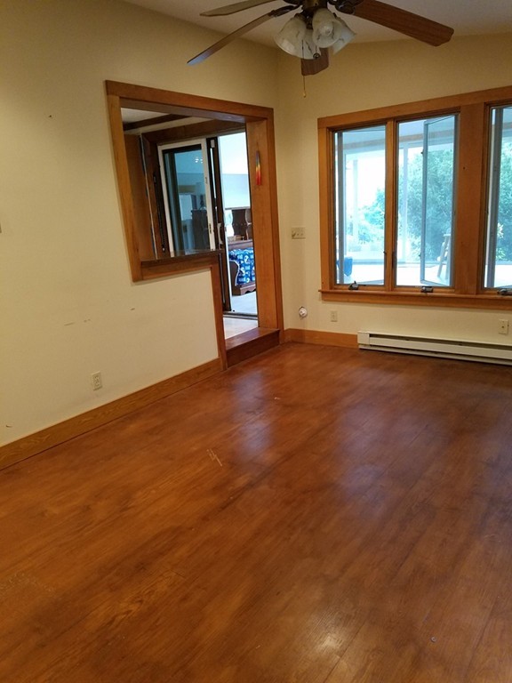 706 Holyoke Road Westfield, MA 01085 - Photo 4 of 23 Gallery Image 4