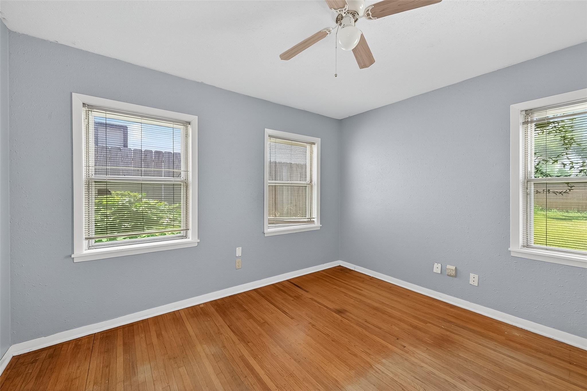 1509 Ronson Road Houston, TX 77055 - Photo 7 of 12