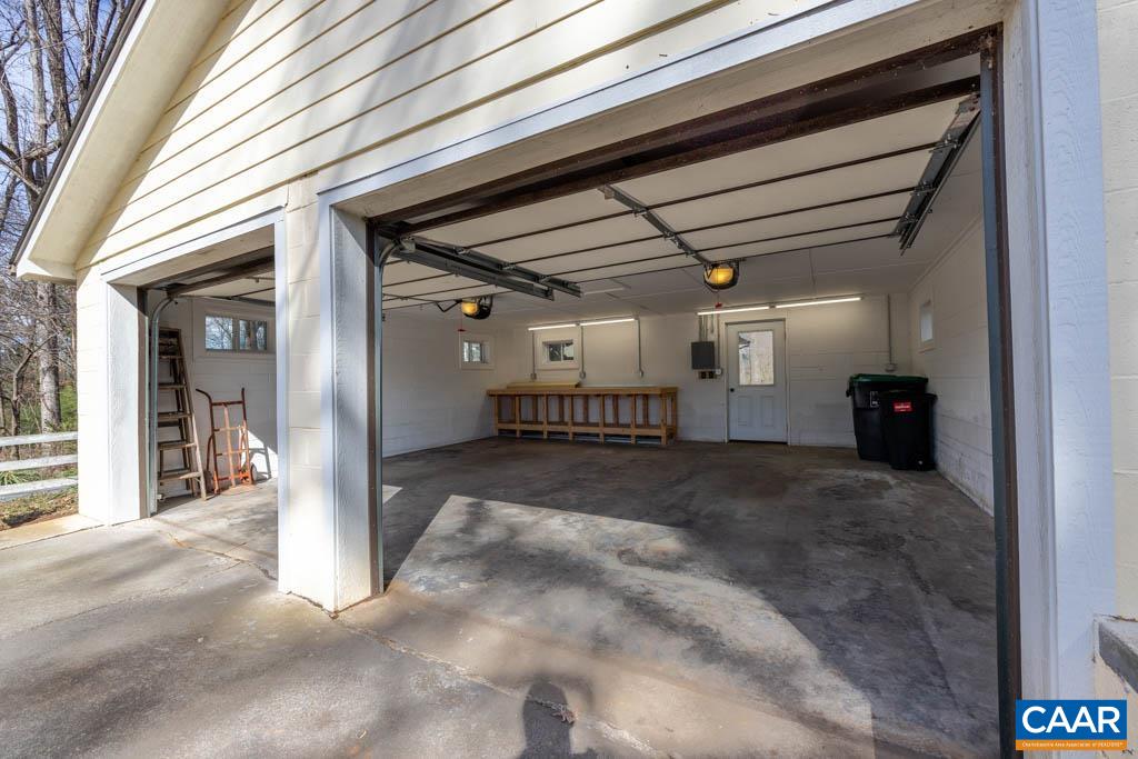 1644 St Annes Road Charlottesville, VA 22901 - Photo 4 of 58 a view of a garage