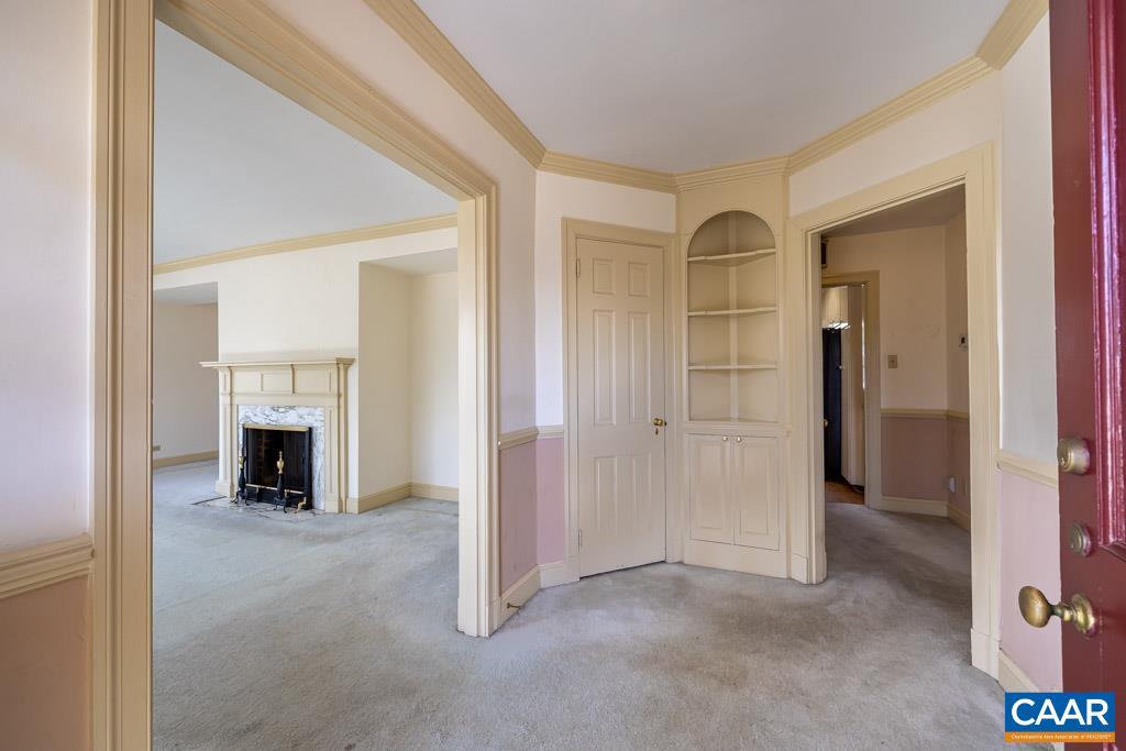 1644 St Annes Road Charlottesville, VA 22901 - Photo 7 of 58