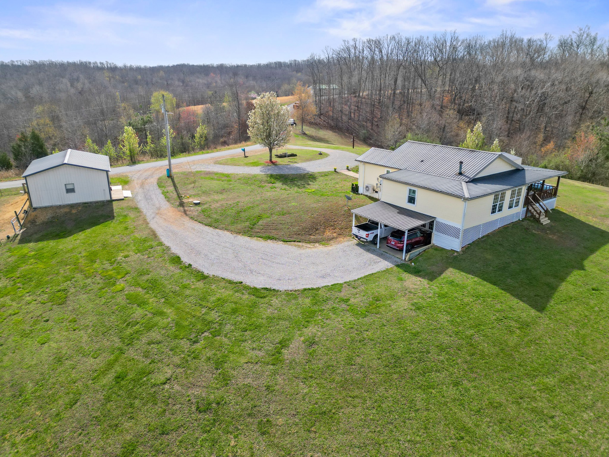 131 Turkey Ridge Road Summertown, TN 38483 - Photo 5 of 29 Gallery Image 5
