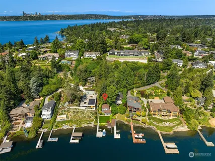 $6,780,000 | 450 Overlake Drive East, Medina, WA 98039