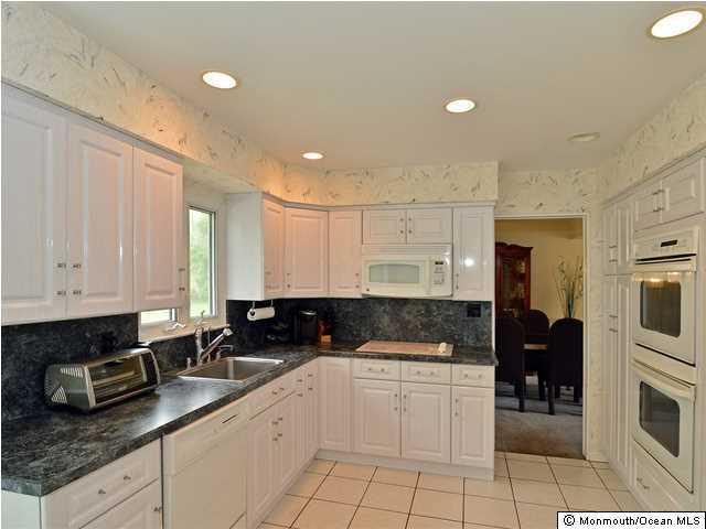 91 Church Road Morganville, NJ 07751 - Photo 3 of 18 Additional Photo