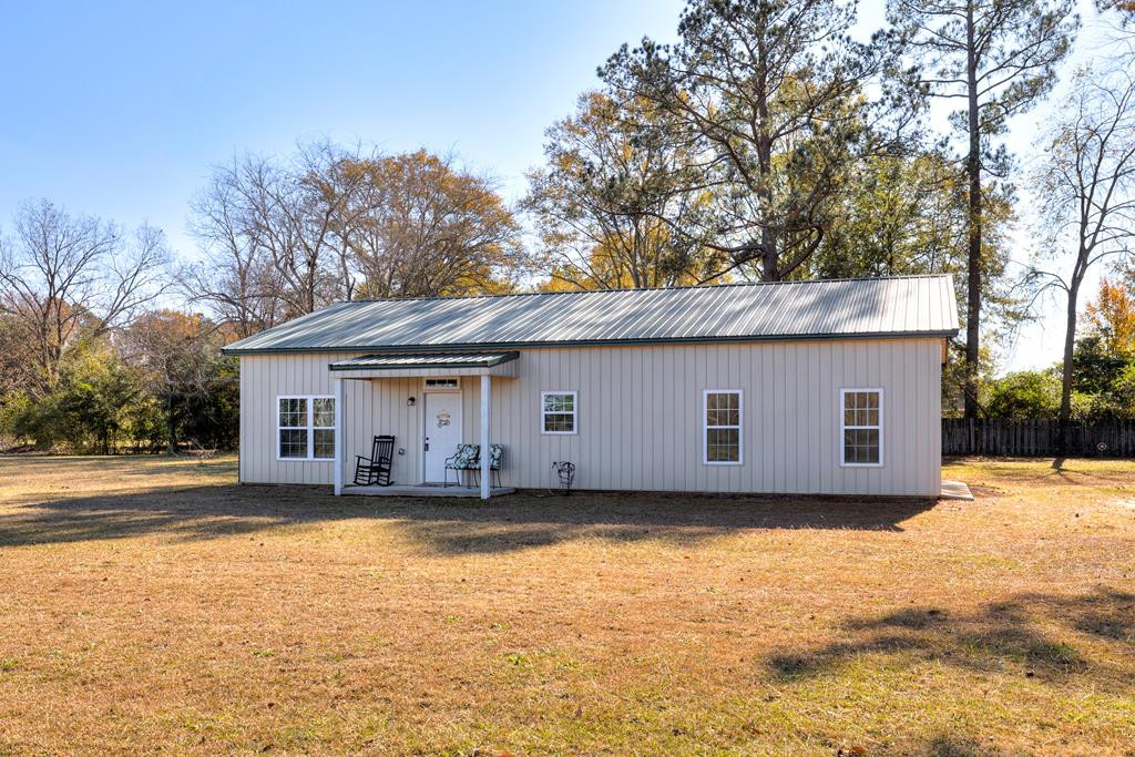 1100 East Foxworth Mill Road Sumter, SC 29153 - Photo 1 of 33
