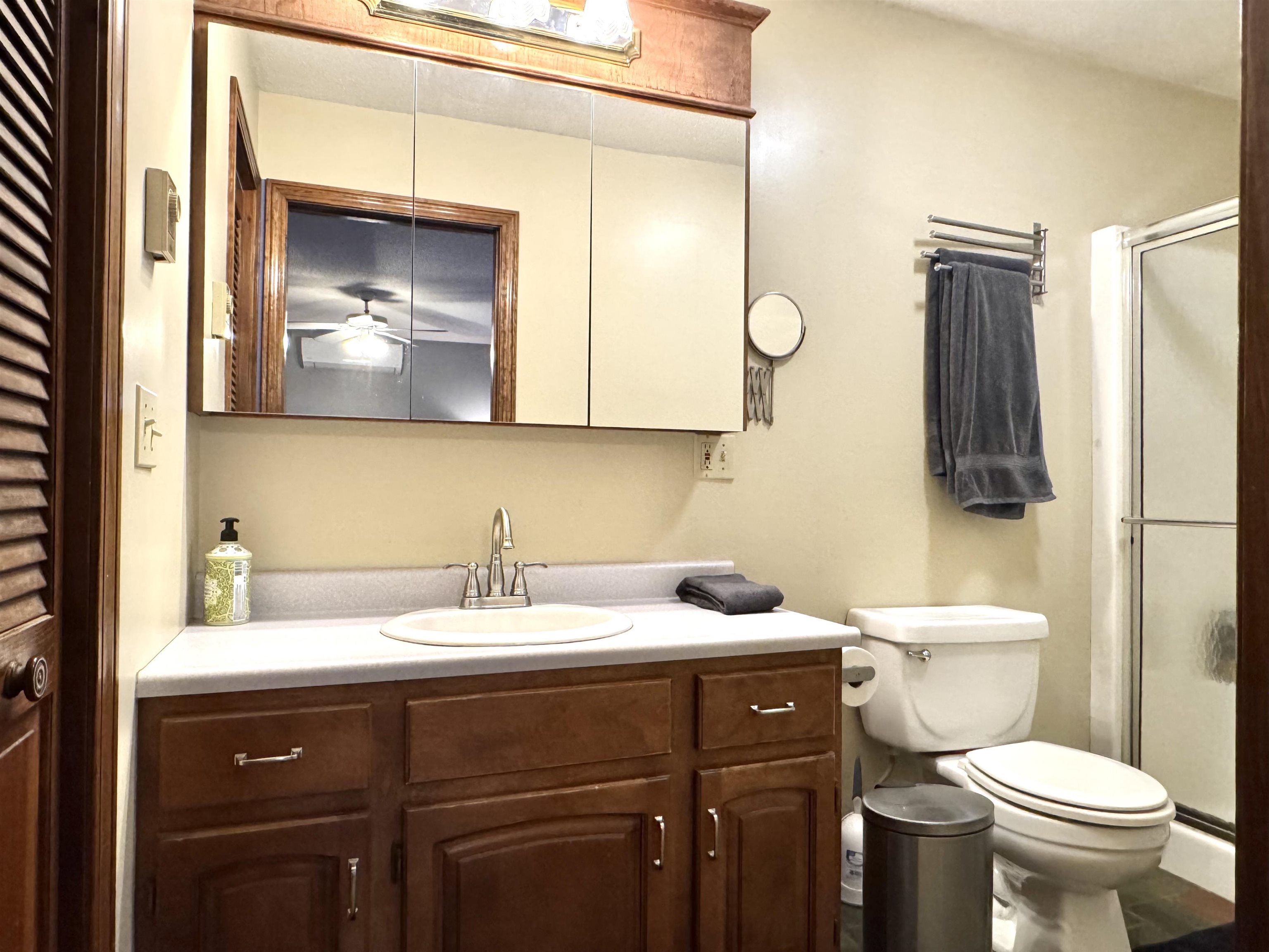 866 Ridge Hill Drive Derby, VT 05855 - Photo 11 of 37