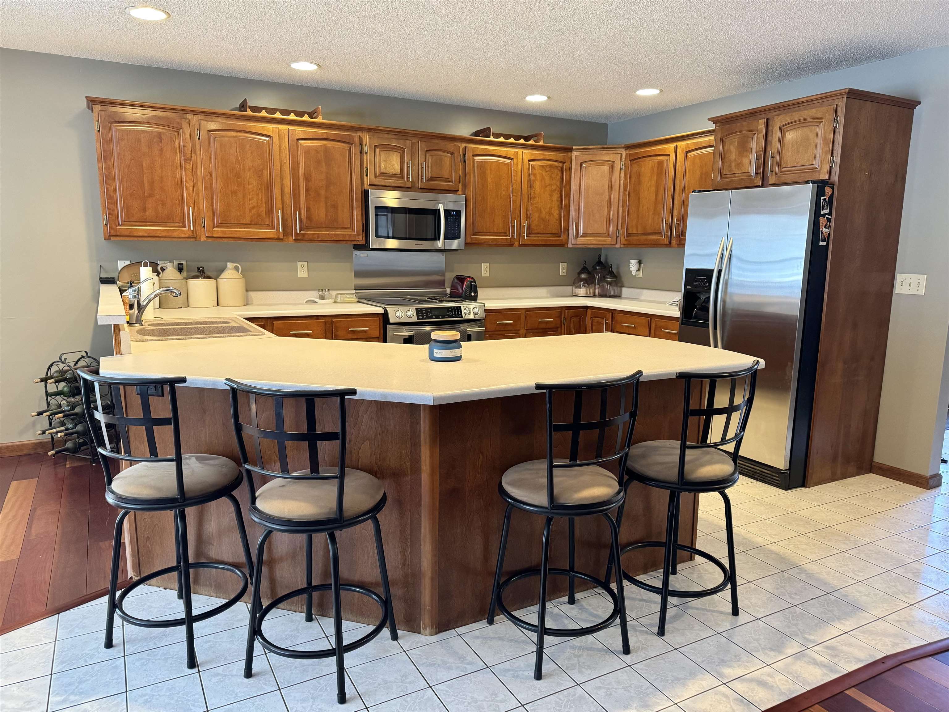 866 Ridge Hill Drive Derby, VT 05855 - Photo 5 of 37