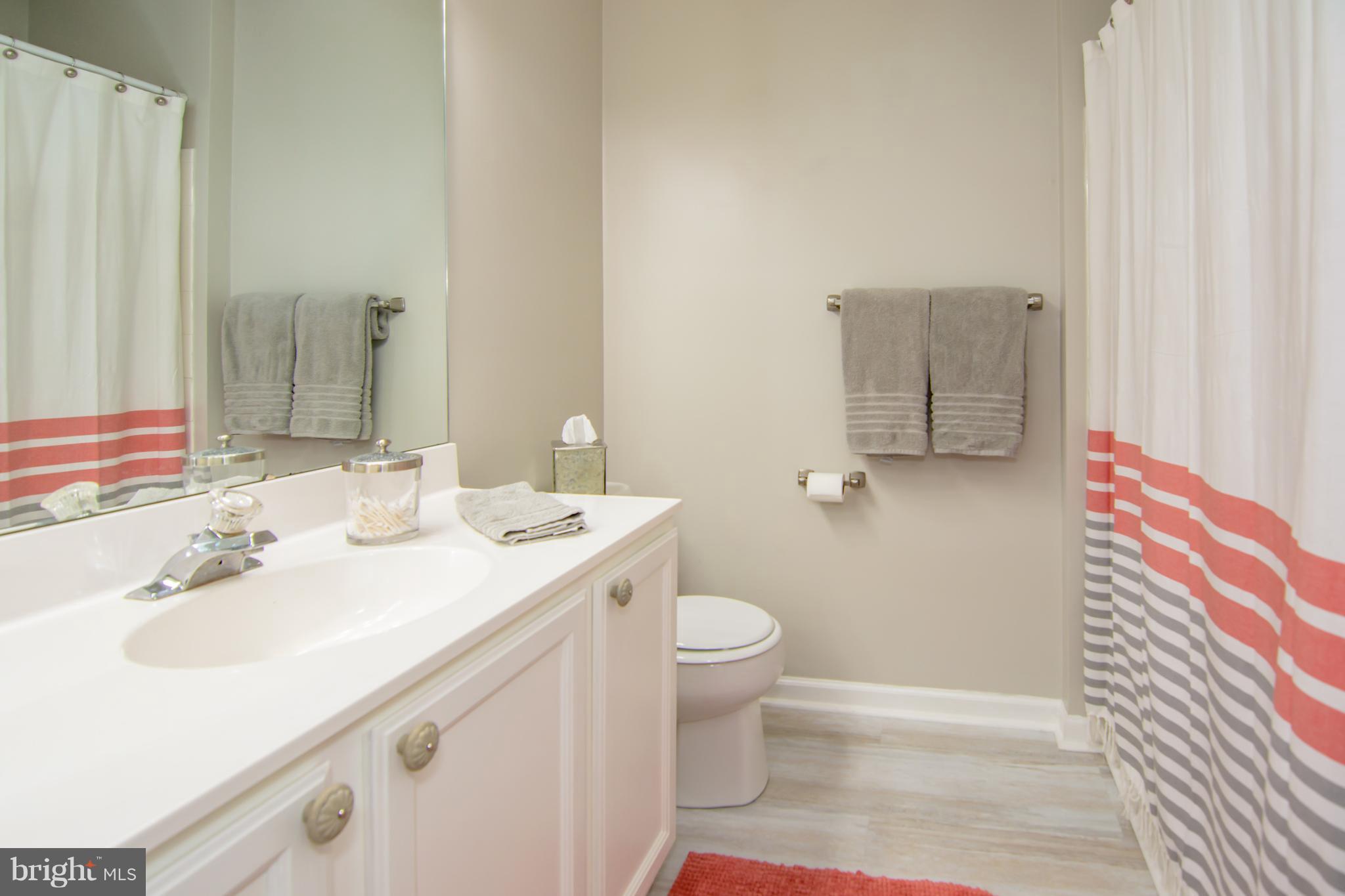 2660 Summers Ridge Drive Odenton, MD 21113 - Photo 25 of 36 Full Hallway Bath
