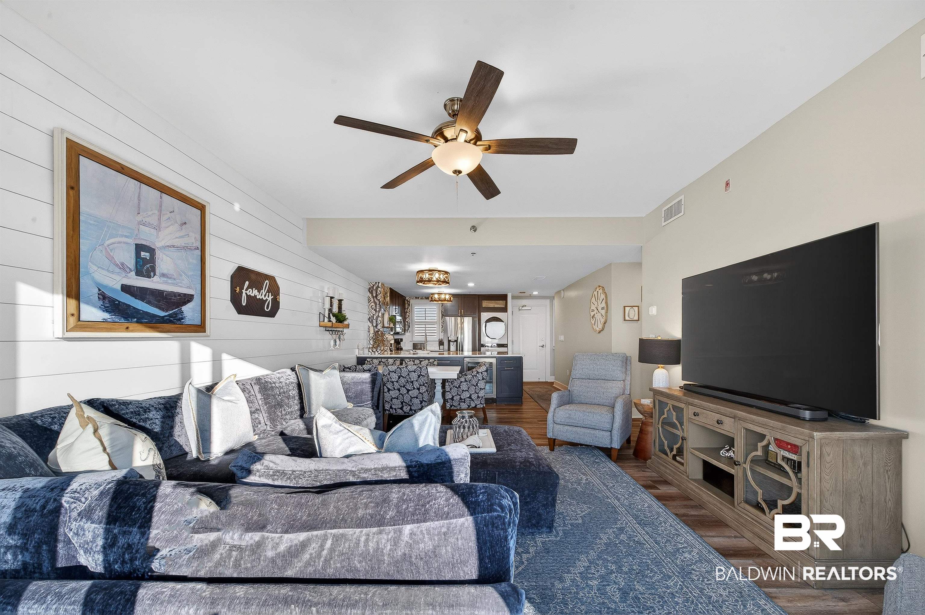 815 Plantation Road, Unit 604 Gulf Shores, AL 36542 - Photo 17 of 86 Living Room