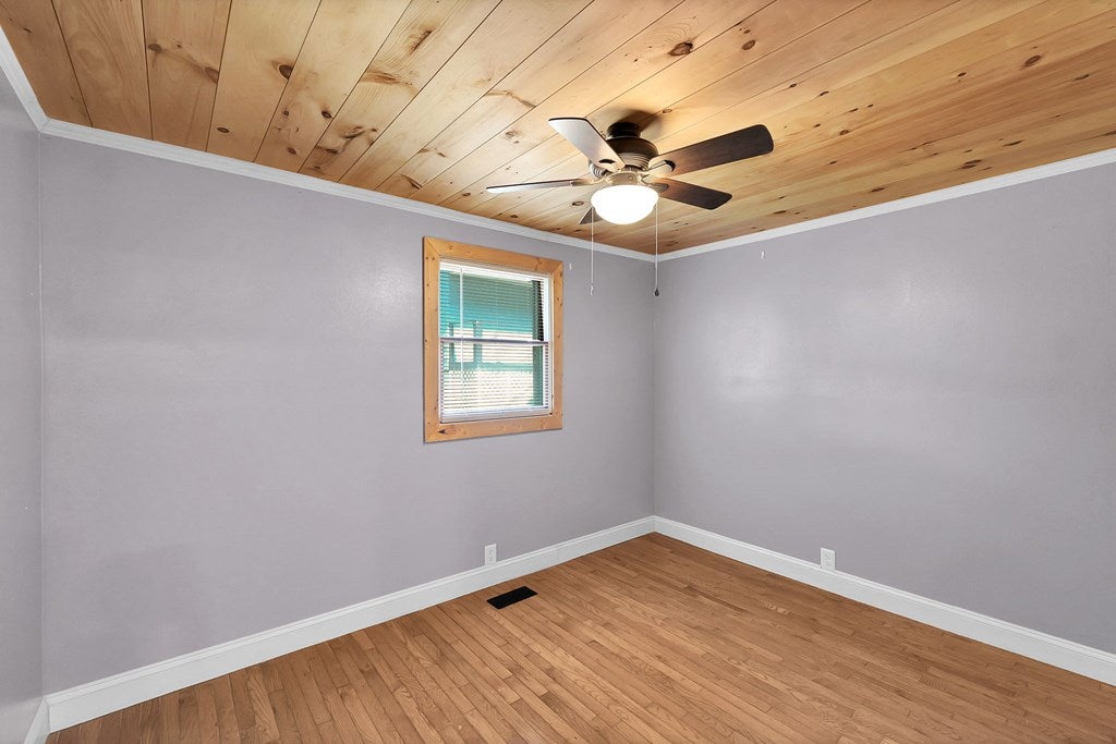 944 Spring Hill Road Cedar Bluff, VA 24609 - Photo 19 of 40 Gallery Image 19