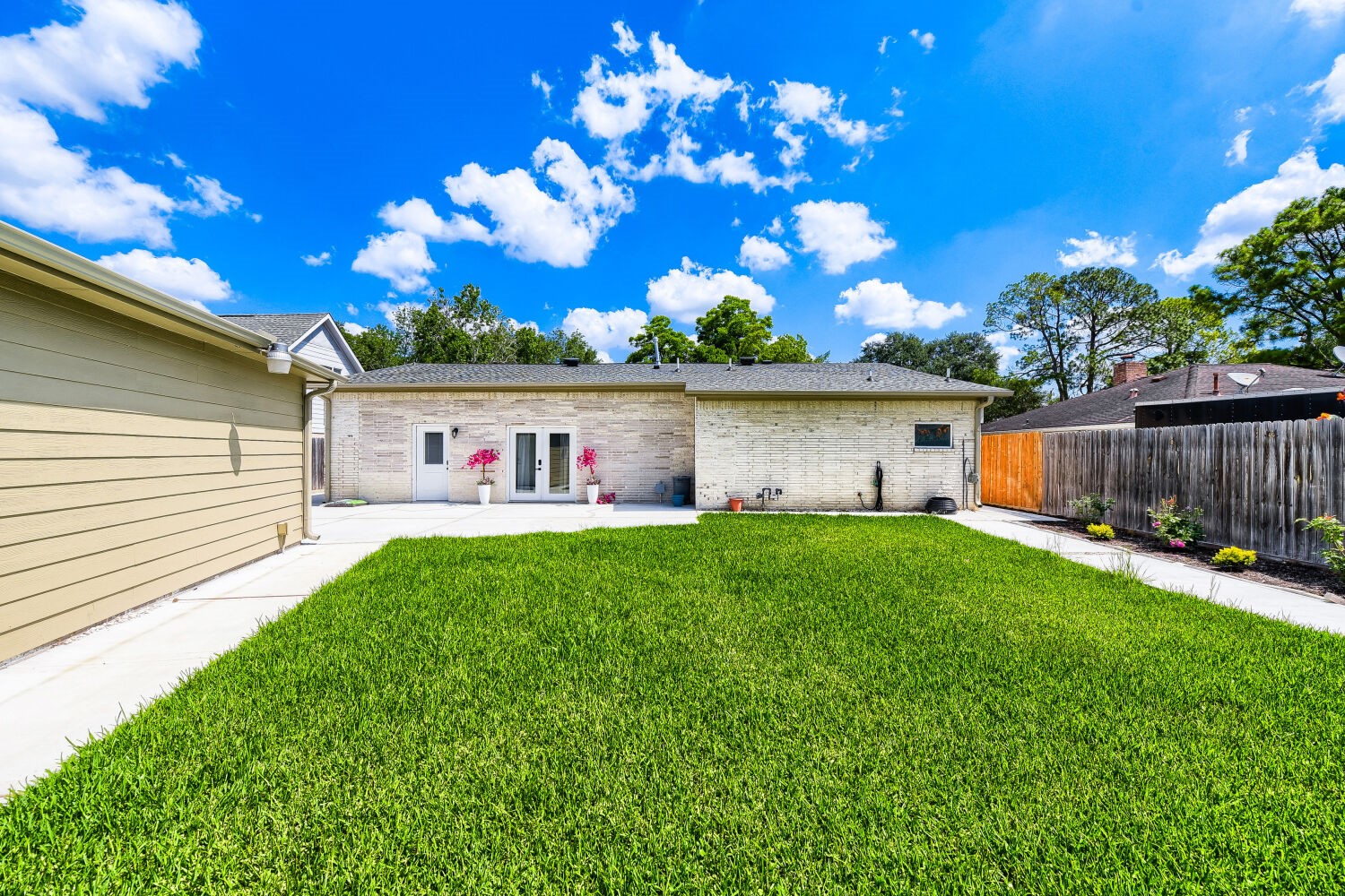 8815 Sharpview Drive Houston, TX 77036 - Photo 31 of 33