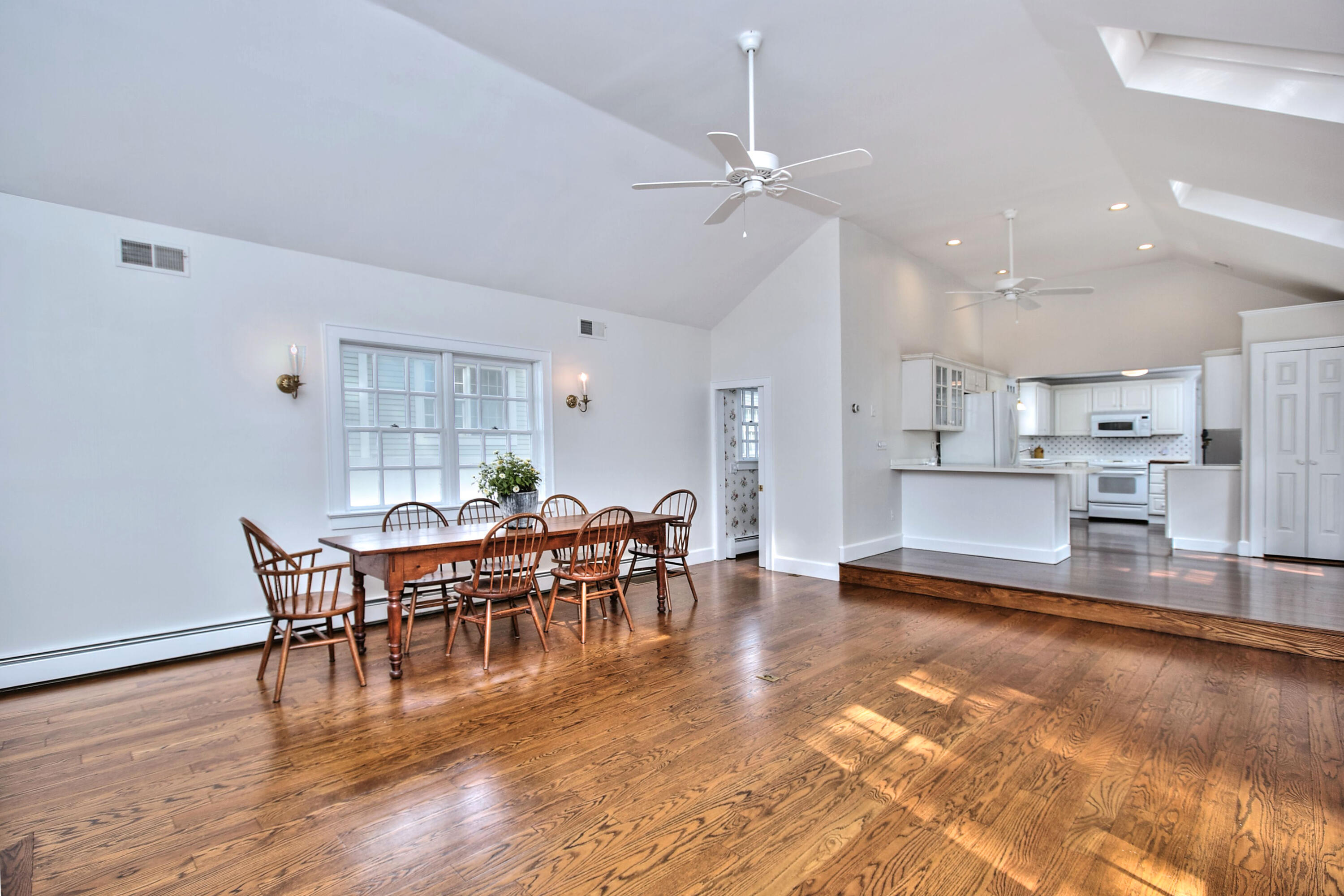 89 Richmond Hill Road New Canaan, CT 06840 - Photo 21 of 40 a view of a dining room with furniture and wooden floor