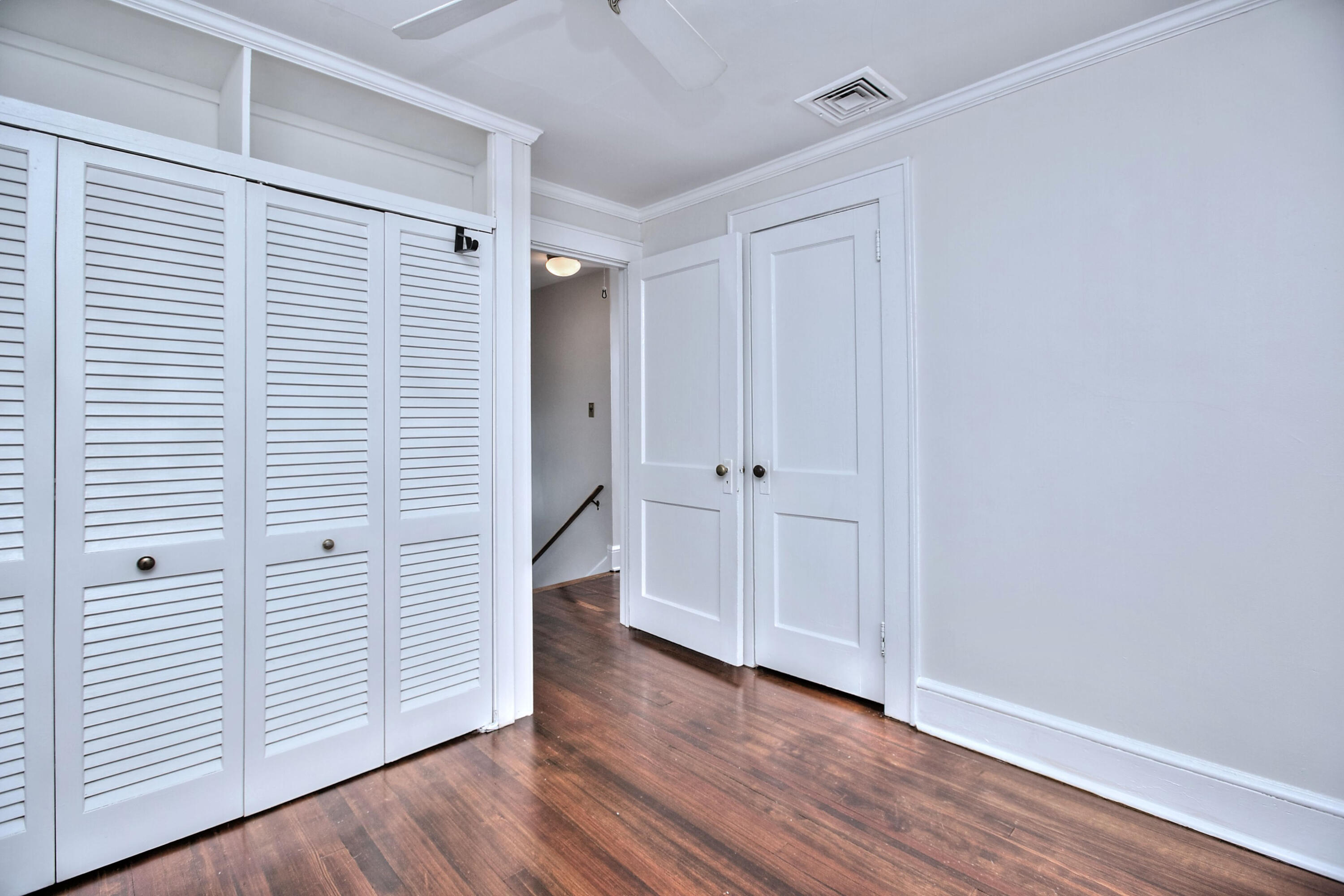 89 Richmond Hill Road New Canaan, CT 06840 - Photo 27 of 40 a view of a room with wooden floor