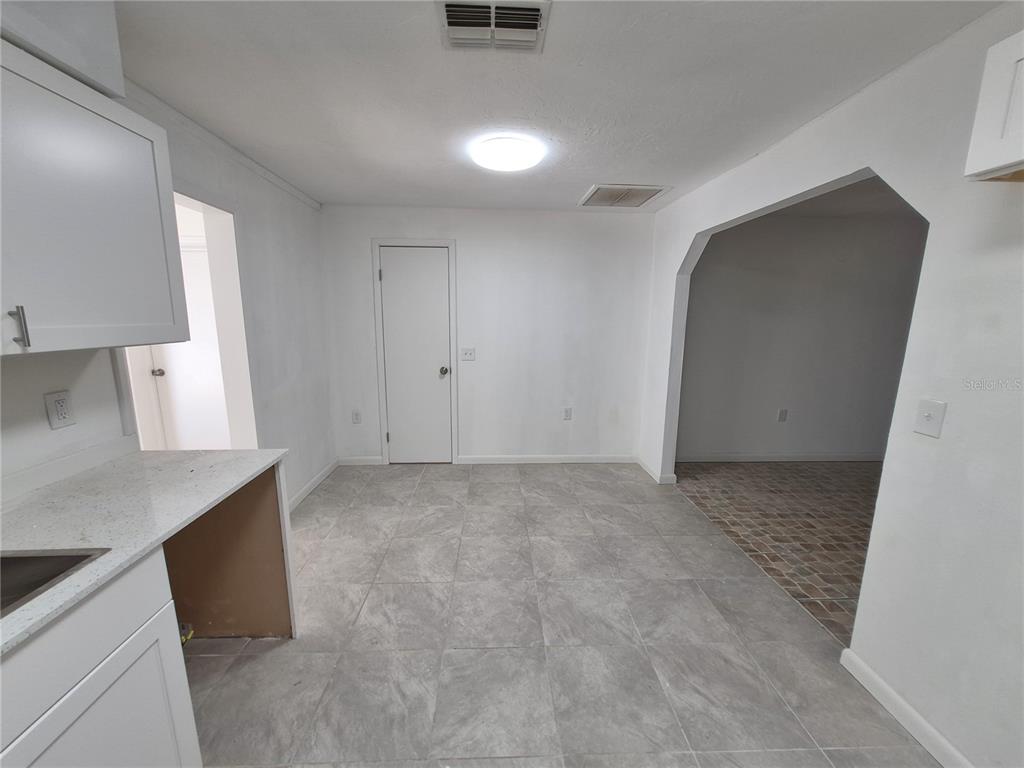 9 Michigan Street Beverly Hills, FL 34465 - Photo 6 of 7