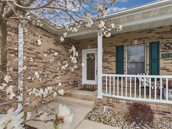 $377,000 | 8716 Wildewood Drive, Worden, IL 62097