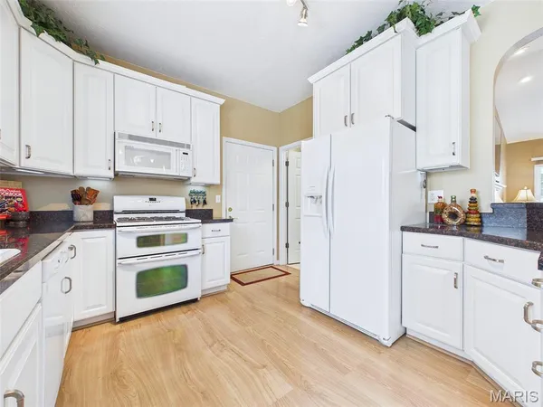 $368,900 | 8716 Wildewood Drive, Worden, IL 62097