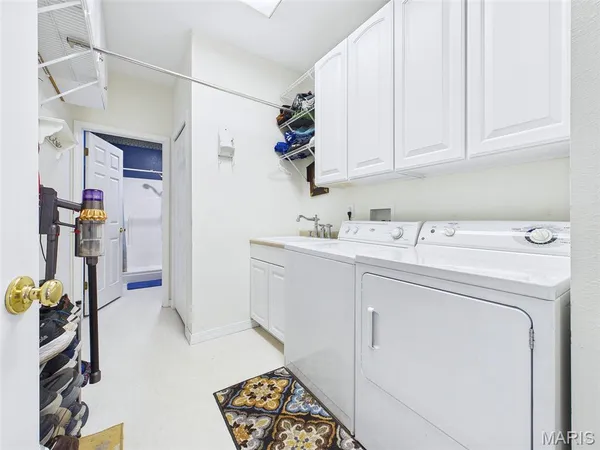 $368,900 | 8716 Wildewood Drive, Worden, IL 62097