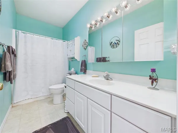 $368,900 | 8716 Wildewood Drive, Worden, IL 62097