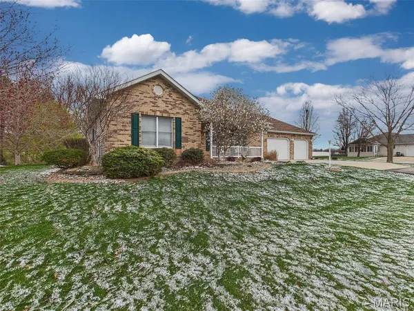 $377,000 | 8716 Wildewood Drive, Worden, IL 62097