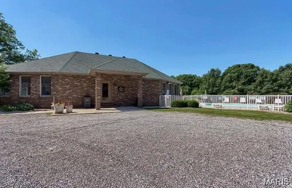 $368,900 | 8716 Wildewood Drive, Worden, IL 62097