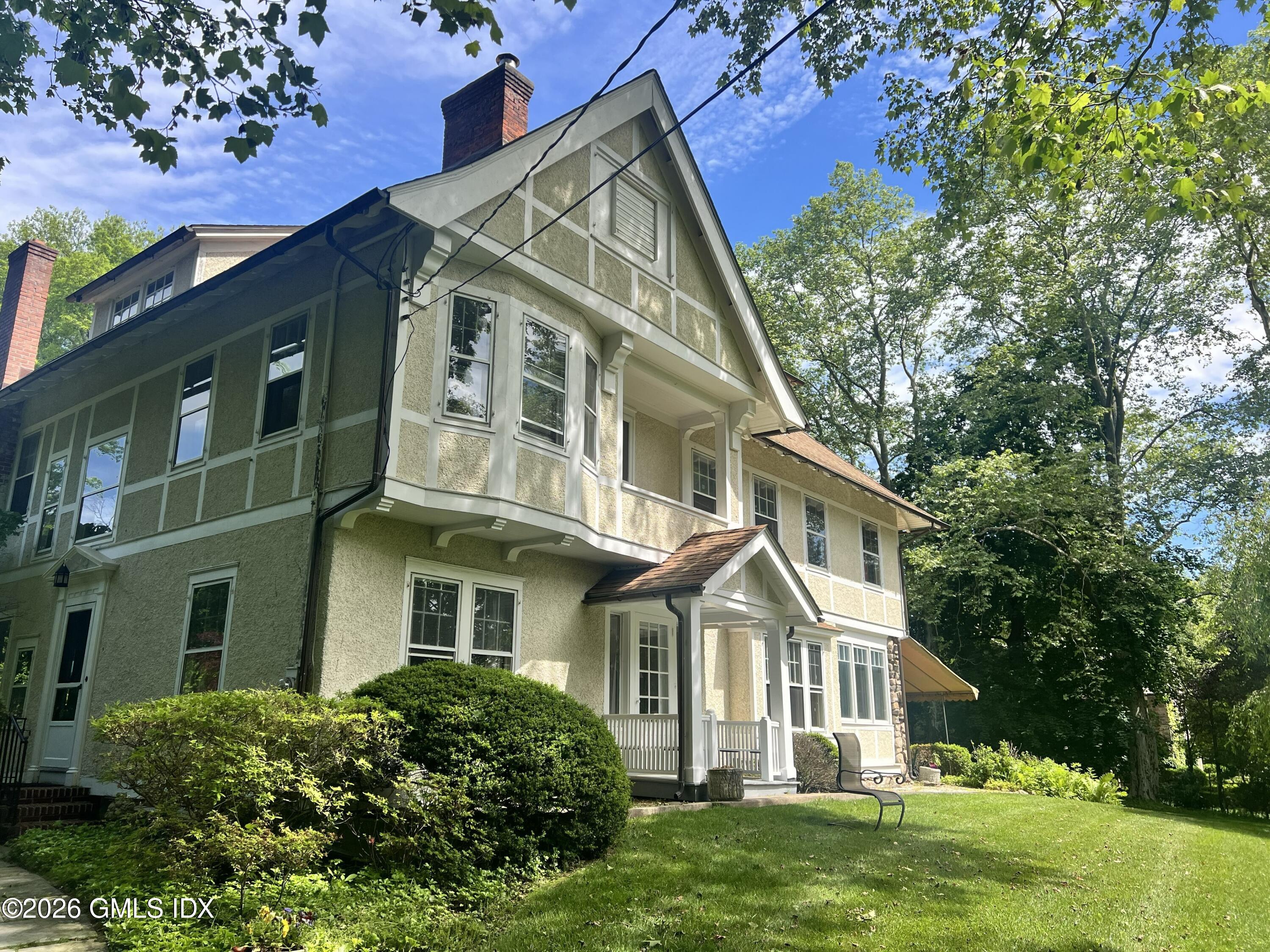 33 Hillside Road Greenwich, CT 06830 - Photo 1 of 22 MAIN