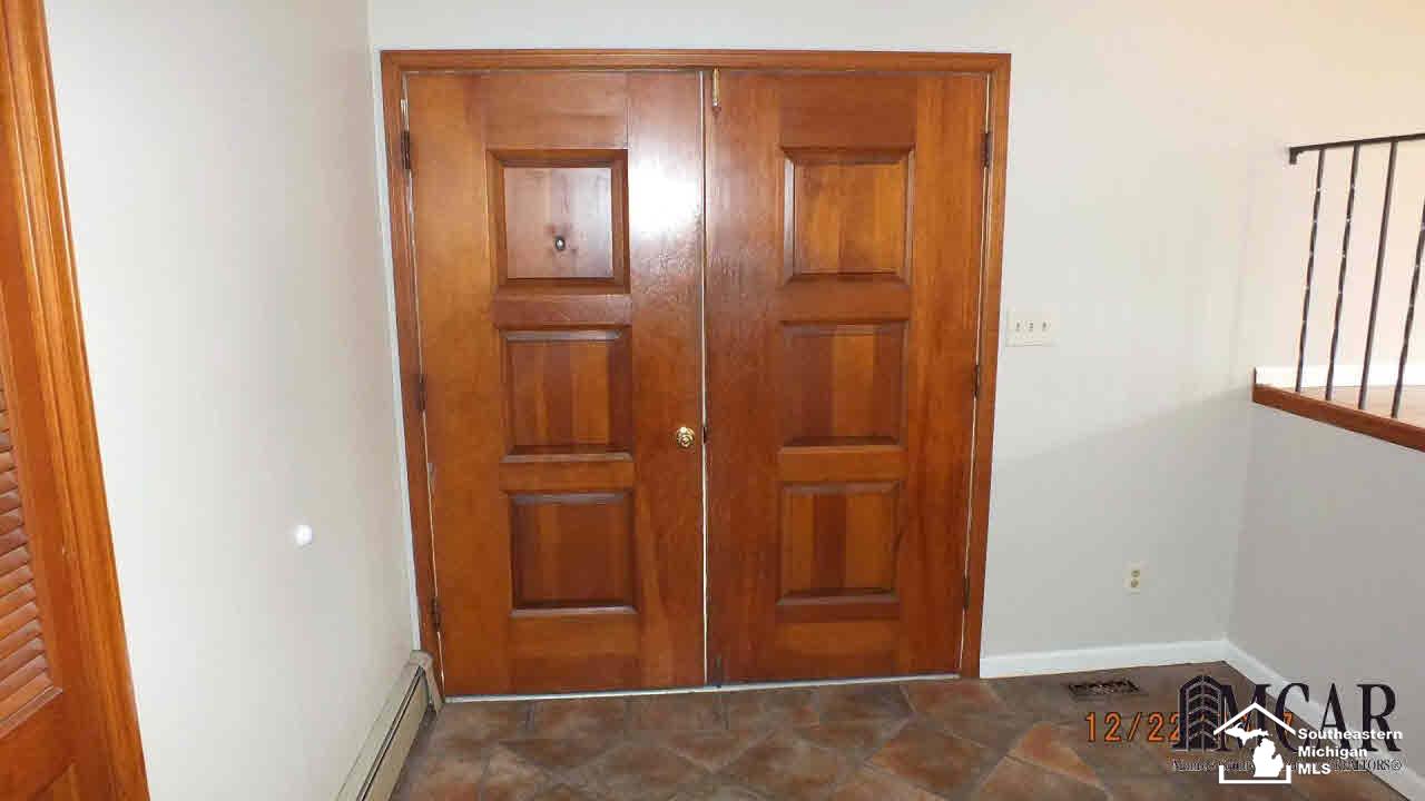 3965 School Road Temperance, MI 48182 - Photo 8 of 22