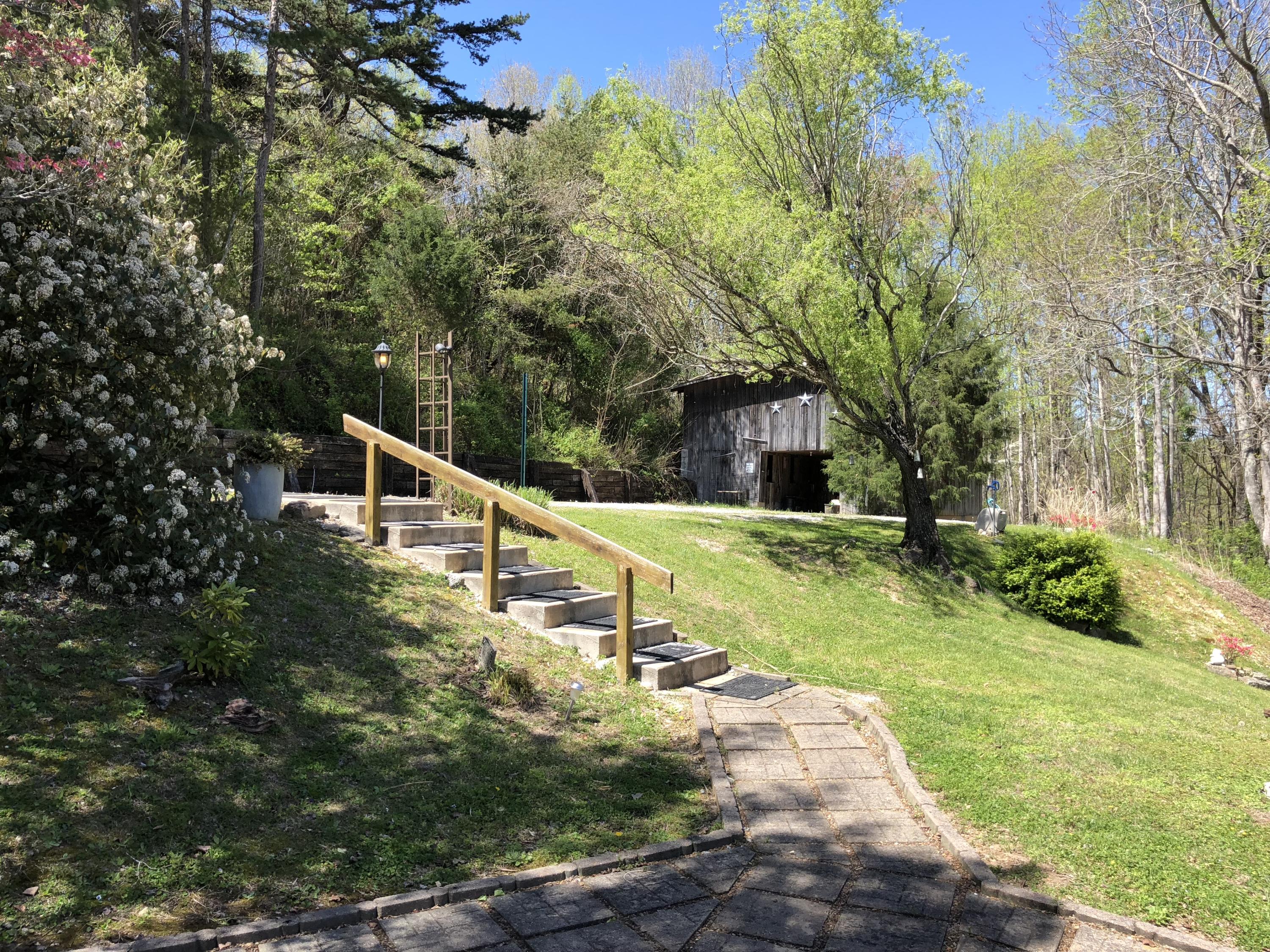 787 Mt Zion Road Jacksboro, TN 37757 - Photo 23 of 35 Yard