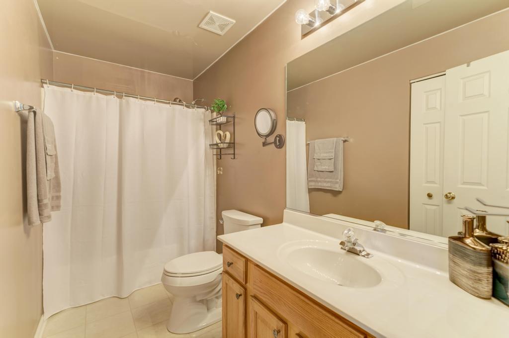 1833 Misty Ridge Lane Aurora, IL 60503 - Photo 25 of 32 Gallery Image 25