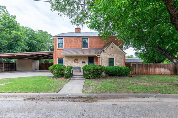 $299,900 | 201 Portland Avenue, Abilene, TX 79605