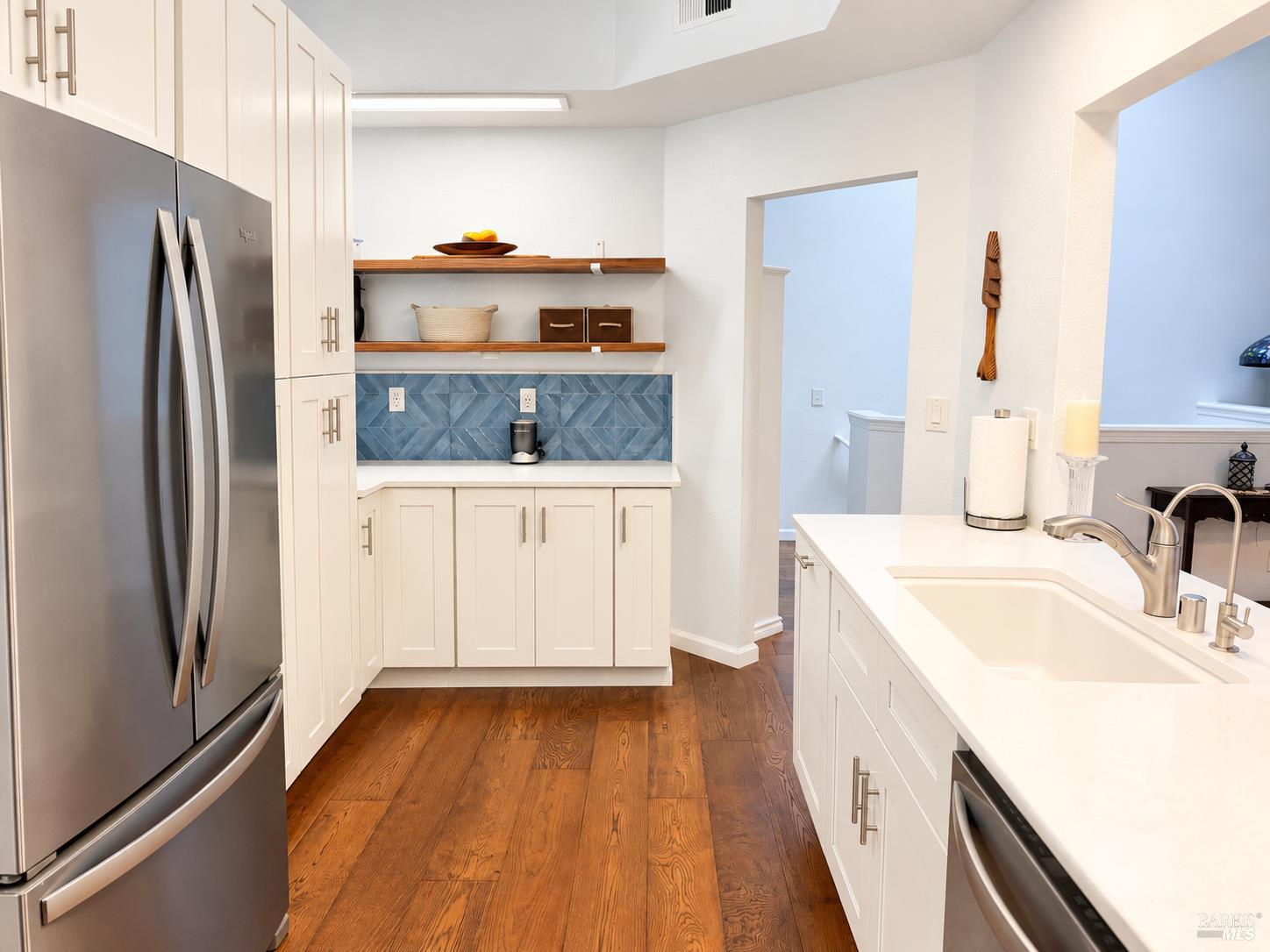 2008 Stonefield Lane Santa Rosa, CA 95403 - Photo 11 of 52 Gallery Image 11