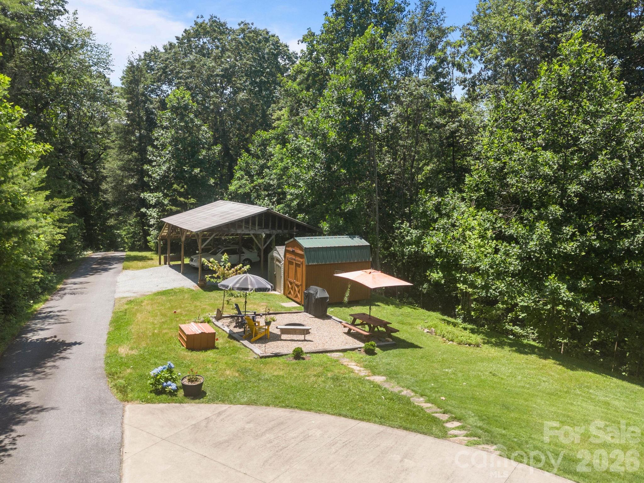 54 Thad Johnson Road Saluda, NC 28773 - Photo 10 of 46 Gallery Image 10