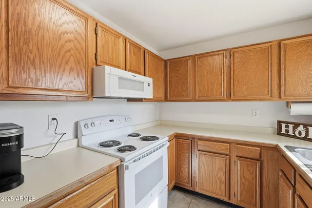 $185,000 | 5518 East Lindstrom Lane, Unit 3012, Mesa, AZ 85215