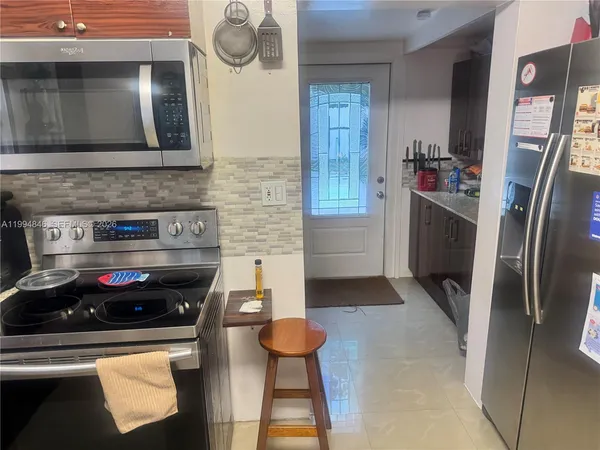 $1,500 | 1261 Northeast 209th Terrace, Unit 1, Miami, FL 33179