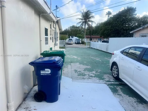 $1,500 | 1261 Northeast 209th Terrace, Unit 1, Miami, FL 33179