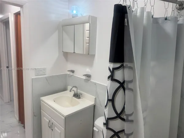 $1,500 | 1261 Northeast 209th Terrace, Unit 1, Miami, FL 33179