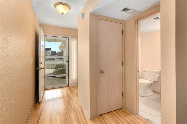 $200,000 | 722 Southeast 13 Street, Lee's Summit, MO 64081